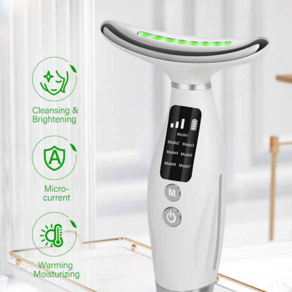 Face & Neck Light Therapy